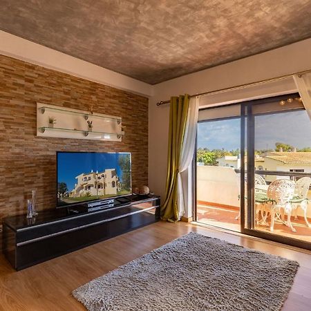 Lovely One Bedroom Apartment In Alvor Exterior foto